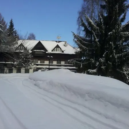 Lesni Zatisi Vojtechov Hotel 3*
