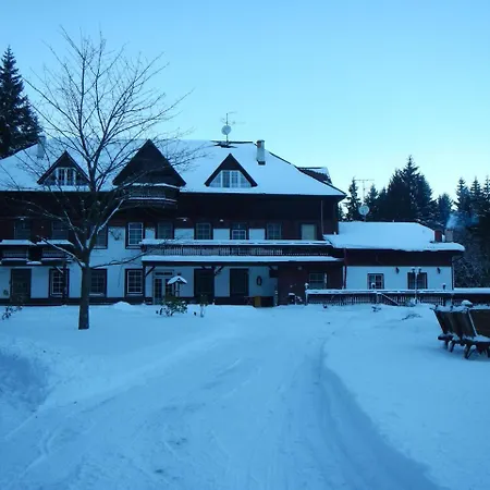 Lesni Zatisi Vojtechov Hotel Tisnov