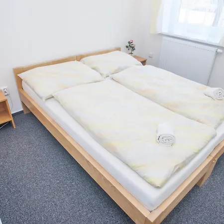 Lesni Zatisi Vojtechov 3*